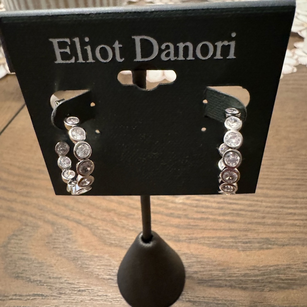 NEW with tags earrings by Eliot Danori